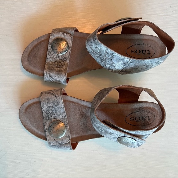 Taos Carousel 2 Stone Floral Wedge Ankle Strap Sandle Women's Size 10/10.5 EU 41 - Picture 2 of 10